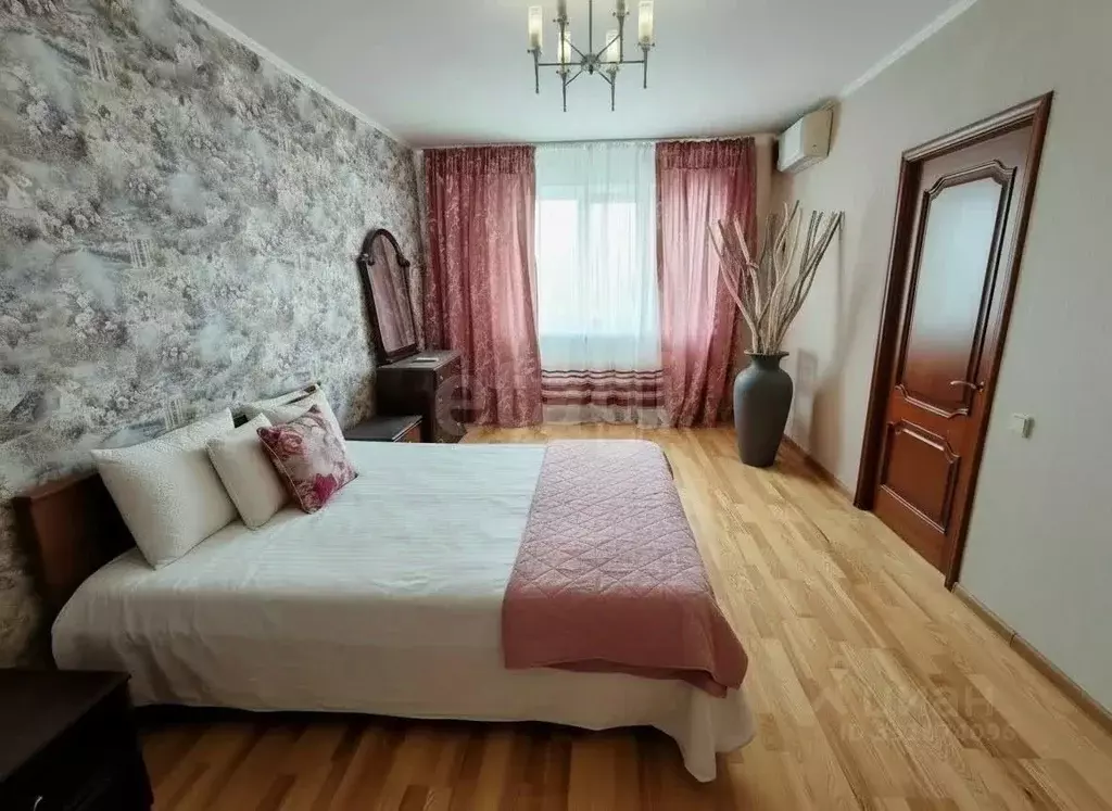 4-к кв. Ставропольский край, Ставрополь ул. Мира, 460/3 (140.0 м) - Фото 1