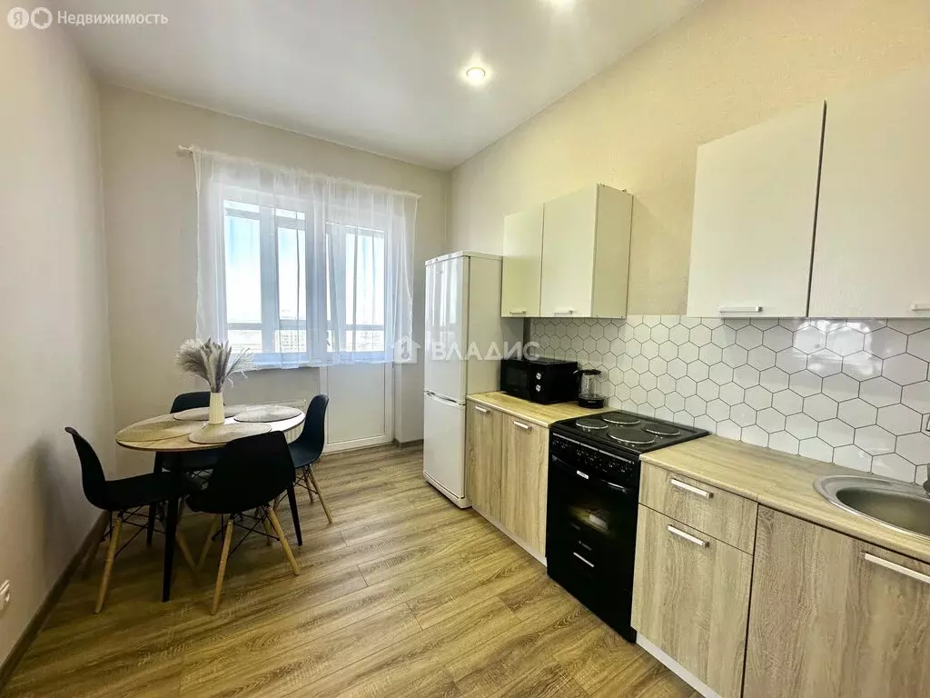 3-комнатная квартира: Краснодар, улица Героя Пешкова, 14к2 (60 м) - Фото 1