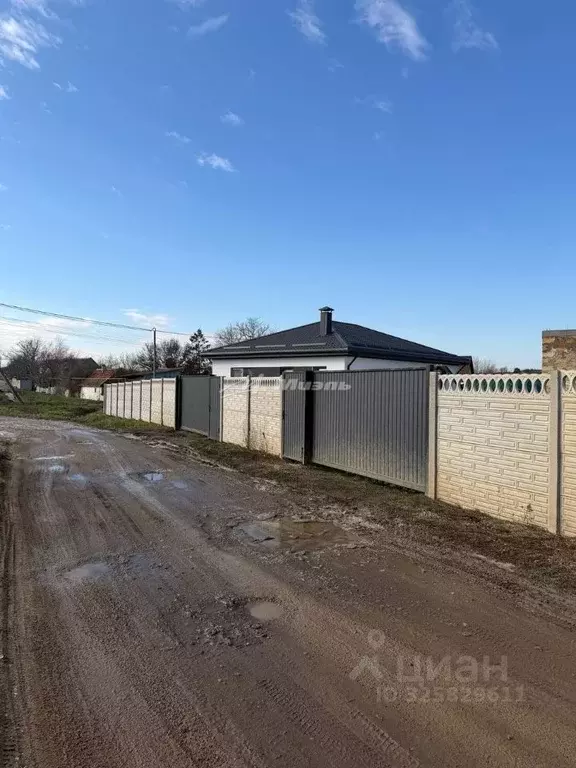 Участок в Крым, Симферопольский район, Перовское с/пос, с. ... - Фото 1