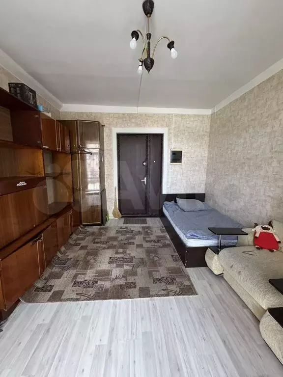 Комната 20 м в 3-к., 4/4 эт. - Фото 1