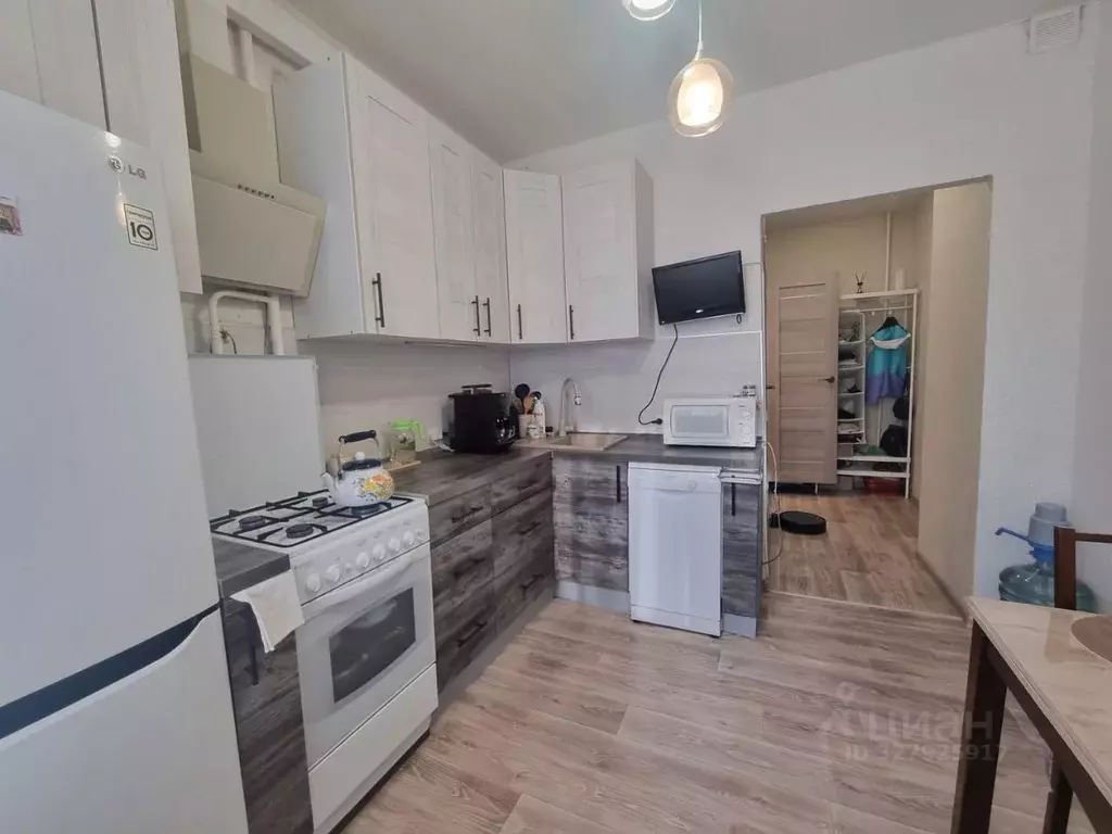 2-к кв. Ямало-Ненецкий АО, Надым Заводская ул., 3А (54.0 м) - Фото 1