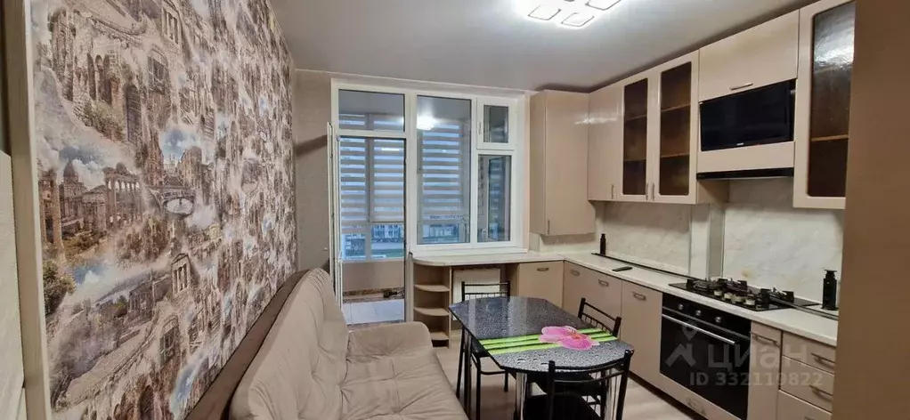 2-к кв. Крым, Евпатория просп. Победы, 91 (62.8 м) - Фото 1