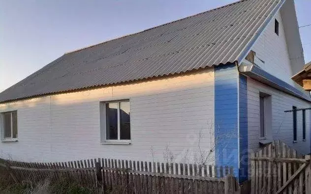 Дом в Оренбургская область, с. Кваркено пер. Кооперативный, 4 (49 м) - Фото 0