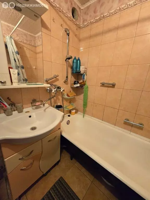 3-комнатная квартира: Мурино, Оборонная улица, 26 (71.4 м) - Фото 1