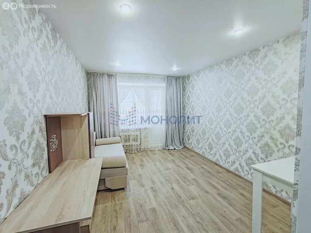 6-комнатная квартира: Чебоксары, улица Космонавта Андрияна ... - Фото 0