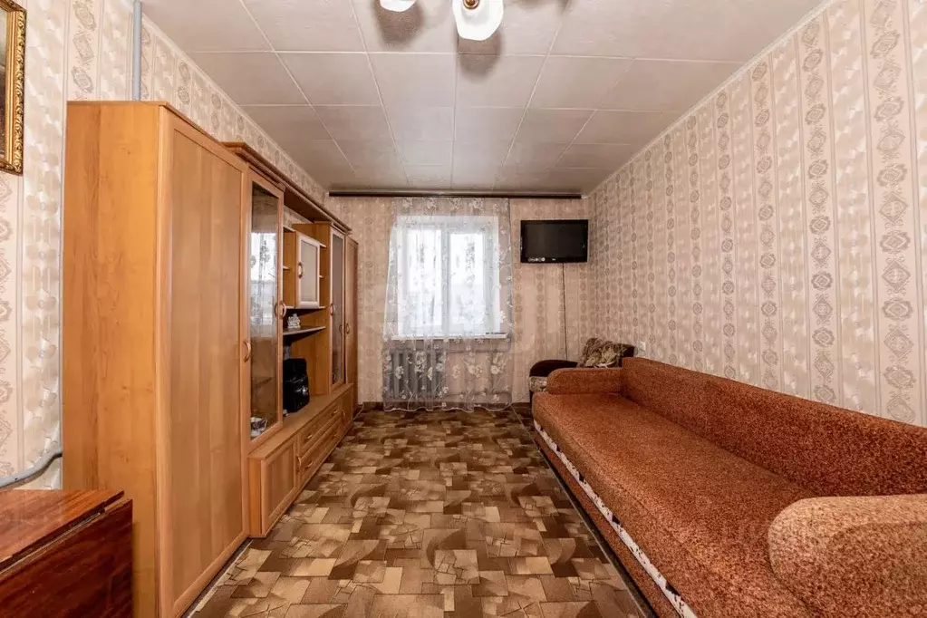 1-к кв. Вологодская область, Череповец Олимпийская ул., 61 (35.4 м) - Фото 0