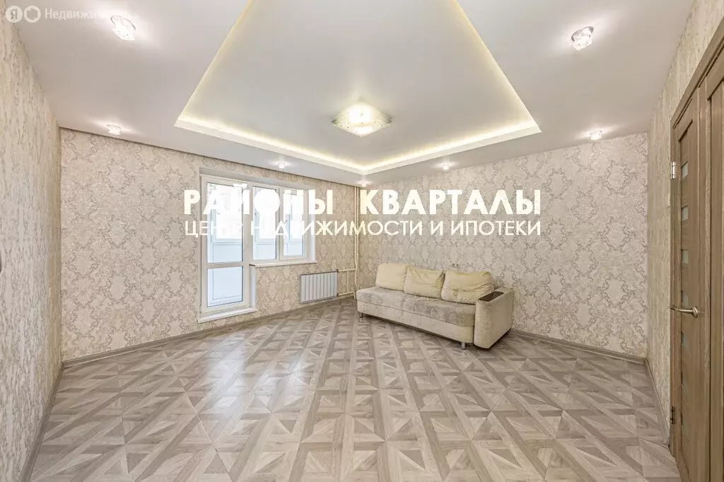 3-комнатная квартира: Челябинск, улица Александра Шмакова, 26 (81.2 м) - Фото 1