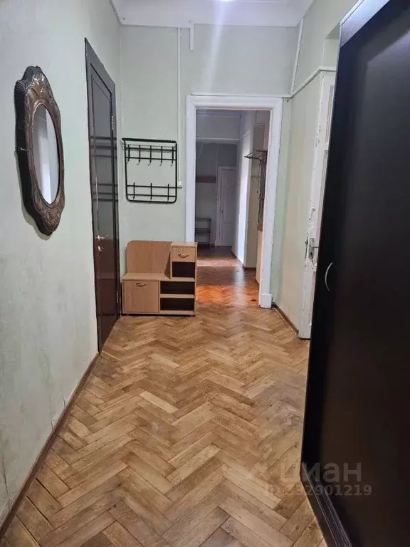 Комната Санкт-Петербург 5-я Васильевского острова линия, 64 - Фото 1