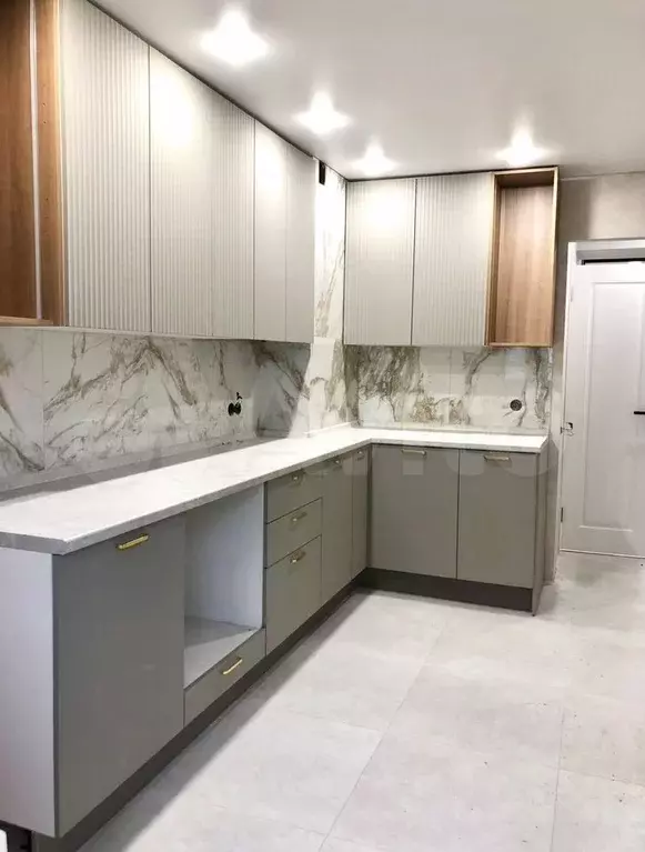 3-к. квартира, 68 м, 5/10 эт. - Фото 0