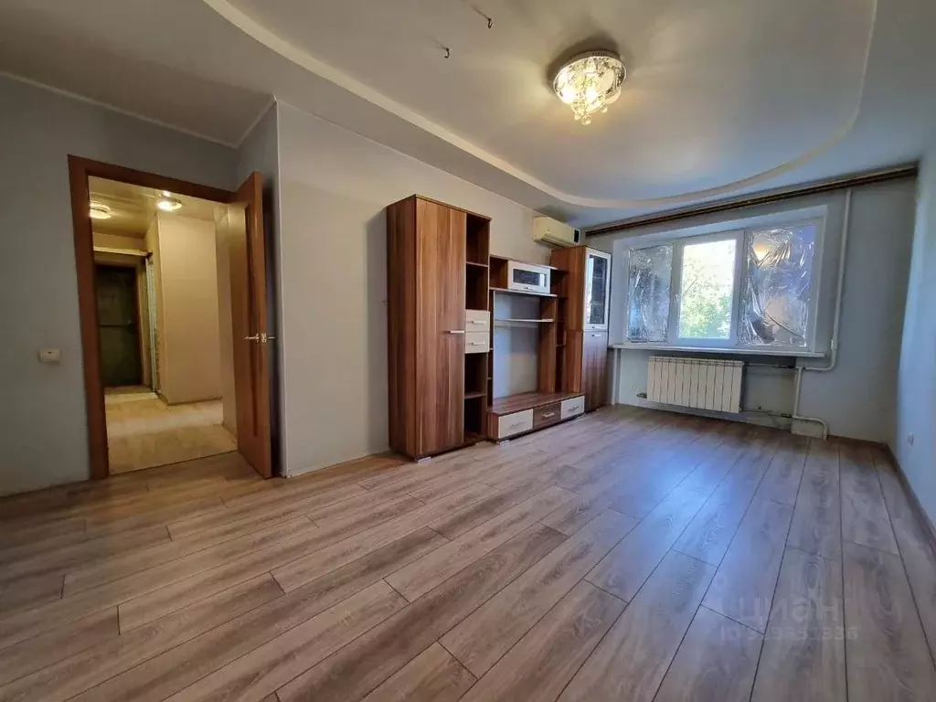 3-к кв. Волгоградская область, Волгоград ул. Генерала Ватутина, 8 ... - Фото 1