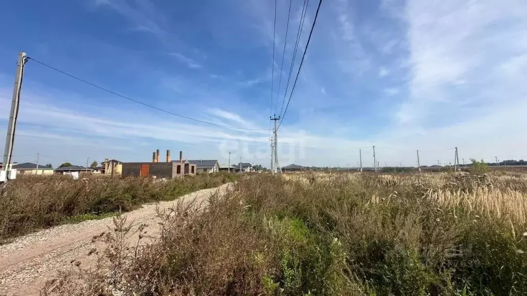 Участок в Татарстан, Лаишевский район, с. Сокуры ул. Ягодная (8.0 ... - Фото 0