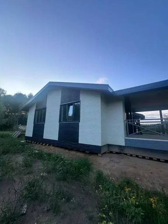 Дом в Татарстан, Зеленодольский район, Айшинское с/пос, с. Ильинское ... - Фото 1