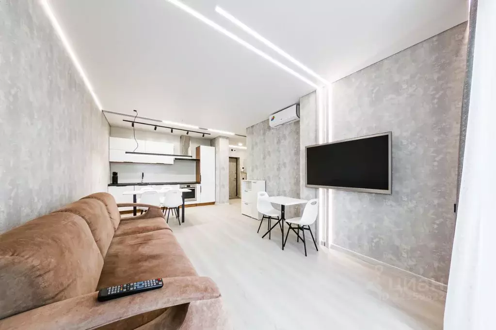 1-к кв. Свердловская область, Екатеринбург ул. Юмашева, 13 (57.0 м) - Фото 2