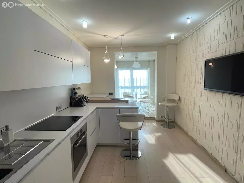 2-комнатная квартира: Иркутск, проспект Маршала Жукова, 5/2 (93 м) - Фото 0