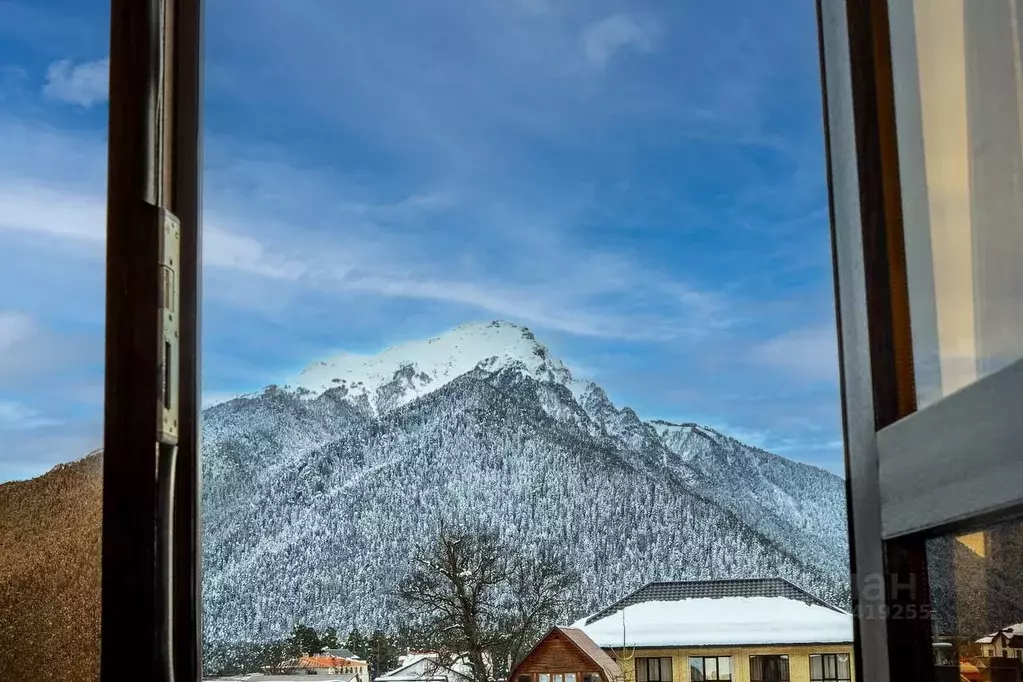 Комната Карачаево-Черкесия, Зеленчукский район, с. Архыз ул. Алиева, ... - Фото 1