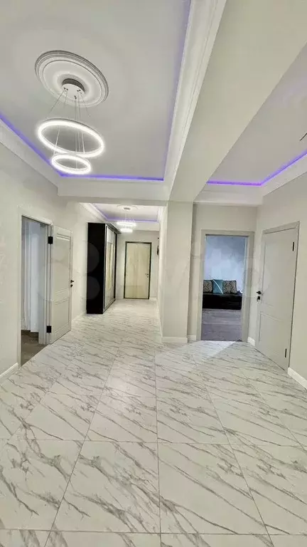 3-к. квартира, 140 м, 8/10 эт. - Фото 0