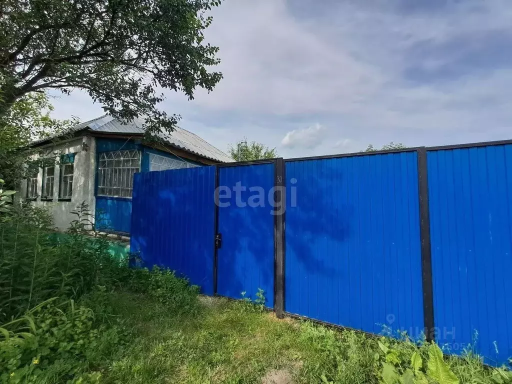 Дом в Белгородская область, Валуйский муниципальный округ, с. ... - Фото 0