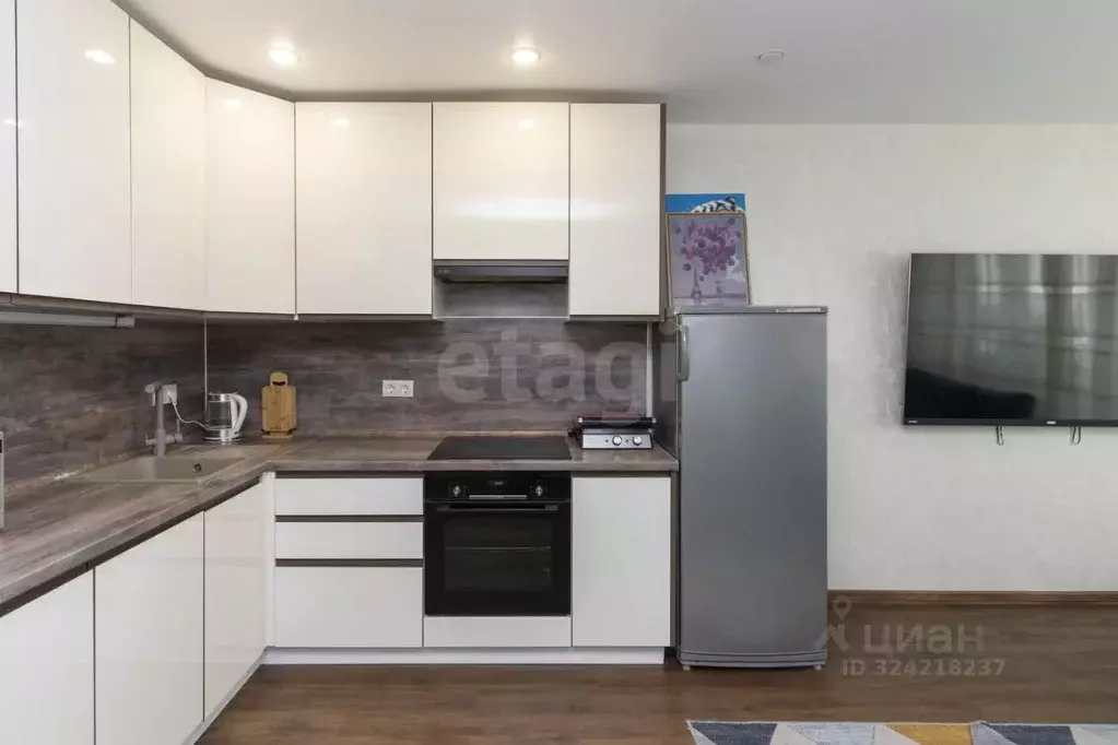 1-к кв. Тюменская область, Тюмень ул. Федюнинского, 56 (47.4 м) - Фото 1