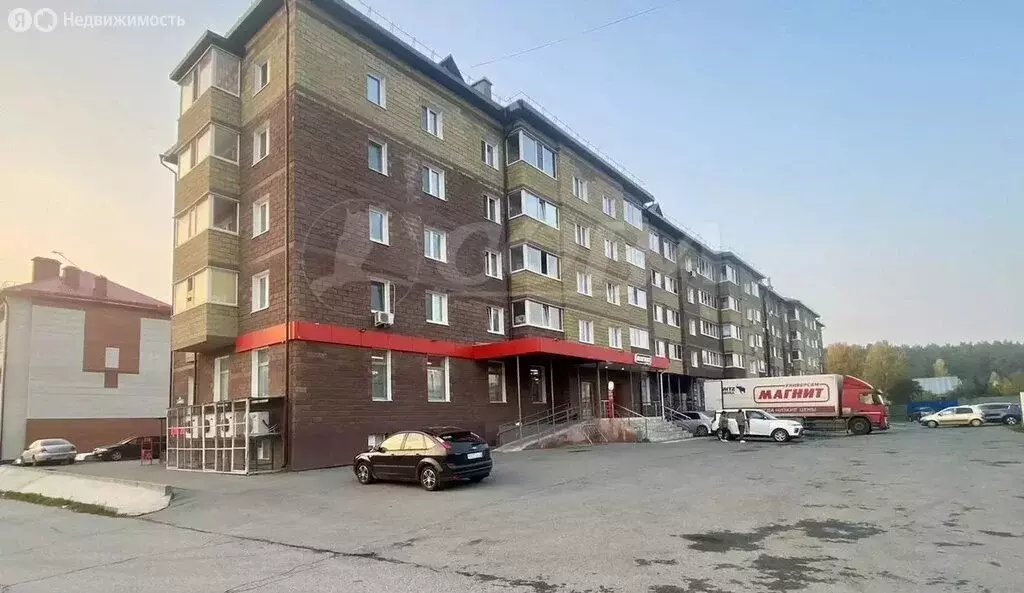 2-комнатная квартира: Заводоуковск, улица Щорса, 18 (61 м) - Фото 1