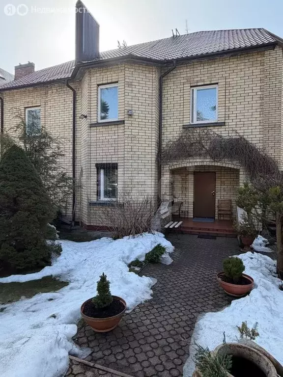 Дом в Калининград, улица Тенистая Аллея (460.8 м) - Фото 1