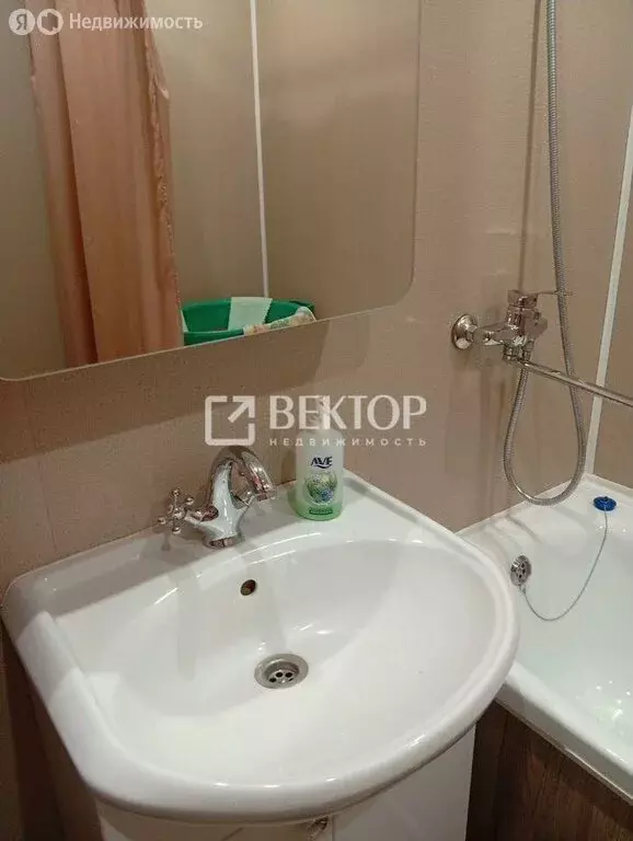 2-комнатная квартира: Кохма, Владимирская улица, 29 (54 м) - Фото 1