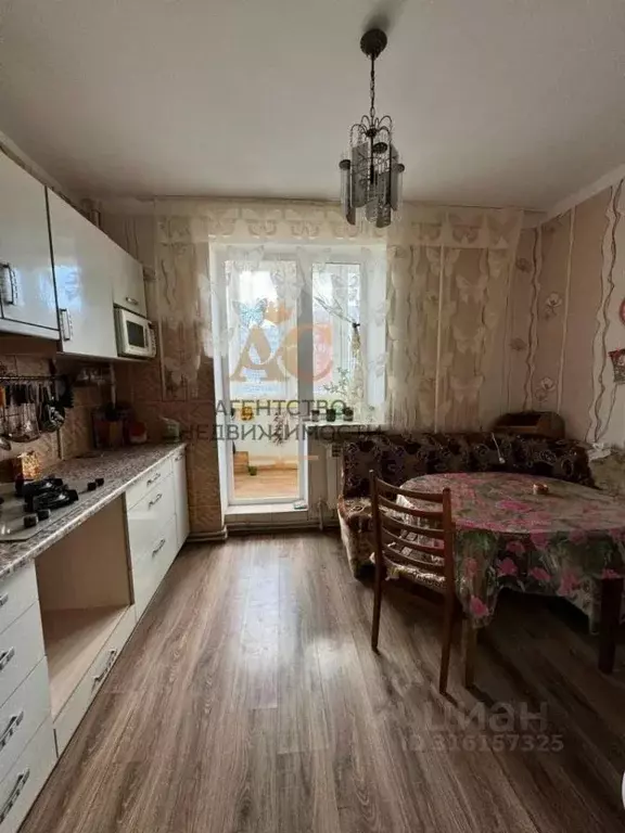 3-к кв. Крым, Феодосия ул. Челнокова, 82 (68.6 м) - Фото 1