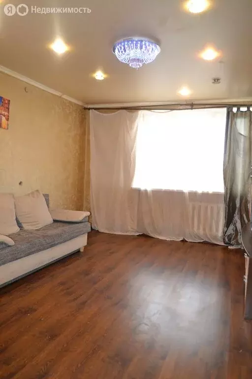 3-комнатная квартира: Калининград, проспект Победы, 144В (68.5 м) - Фото 2