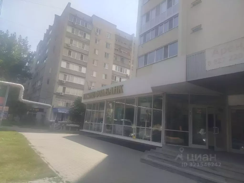Помещение свободного назначения в Саратовская область, Энгельс ... - Фото 1