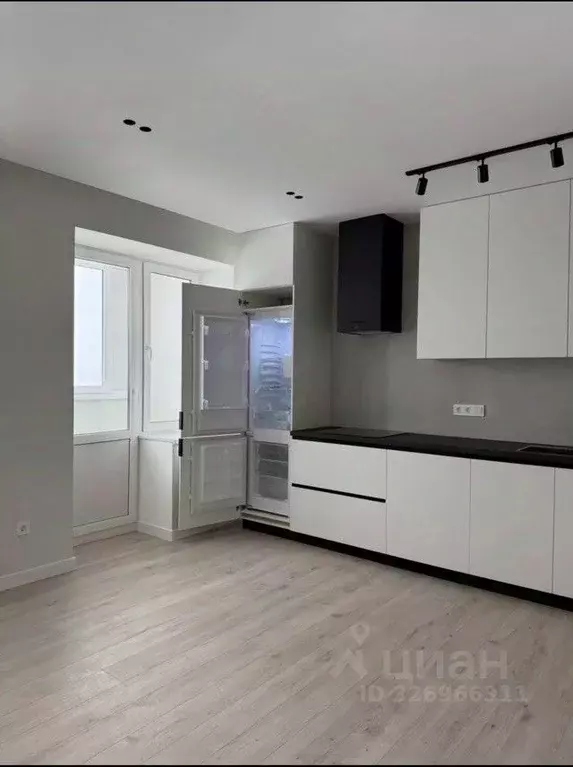 3-к кв. Калужская область, Калуга ул. Минская, 40 (59.3 м) - Фото 2