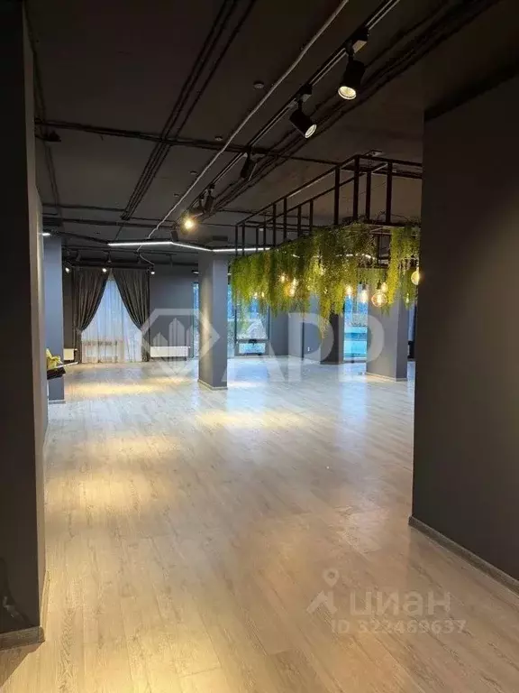 Помещение свободного назначения в Татарстан, Казань ул. Сибгата ... - Фото 1