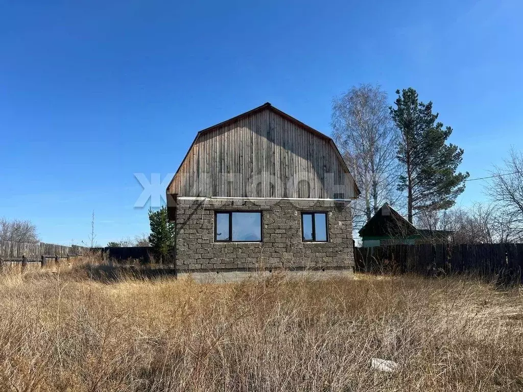 Дом в Хакасия, Алтайский район, с. Подсинее ул. Строителей (80 м) - Фото 2