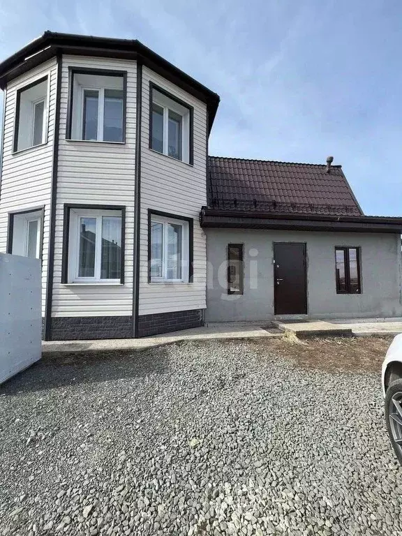 Дом в Свердловская область, Нижний Тагил пер. Дальний, 4 (180 м) - Фото 1