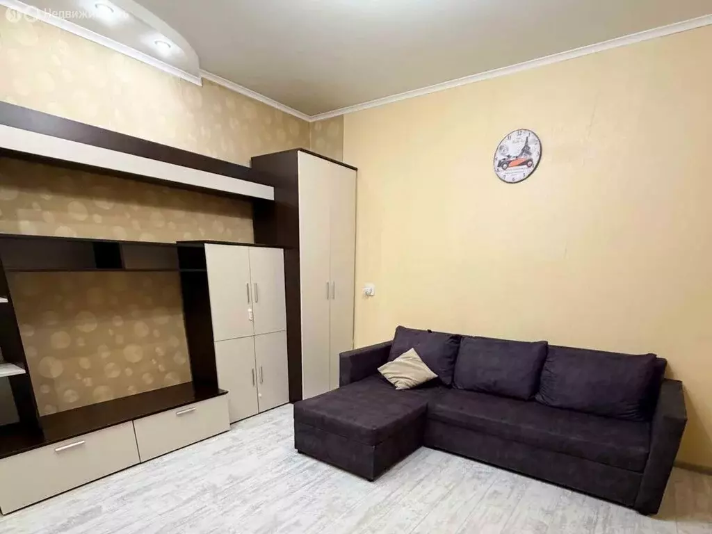 2-комнатная квартира: Евпатория, улица 13 Ноября, 37 (51.7 м) - Фото 1