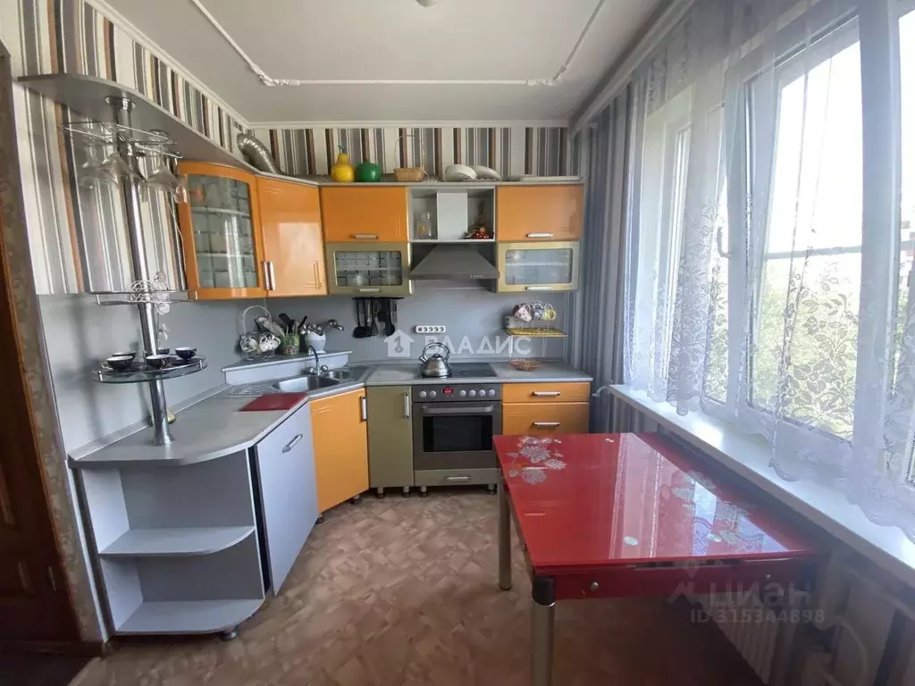 3-к кв. Белгородская область, Старый Оскол Северный мкр, 5 (64.5 м) - Фото 0