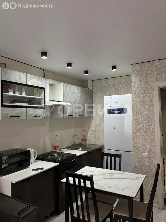 1-комнатная квартира: Тюмень, улица Щорса, 10 (30 м) - Фото 2