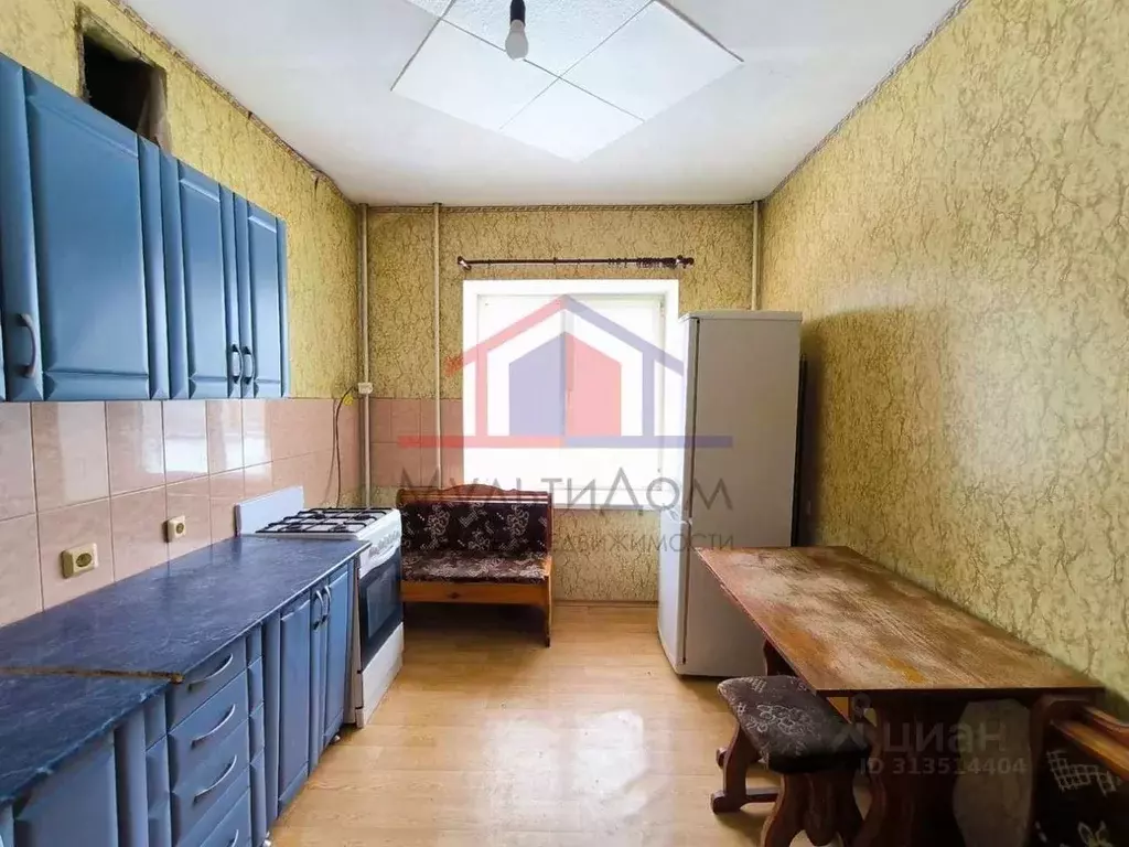 2-к кв. Белгородская область, Губкин ул. Петра Великого, 6 (61.5 м) - Фото 0