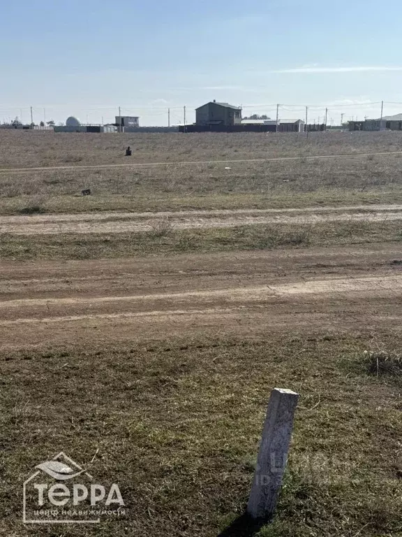 Участок в Крым, Сакский район, с. Уютное ул. Сиреневая (6.51 сот.) - Фото 2