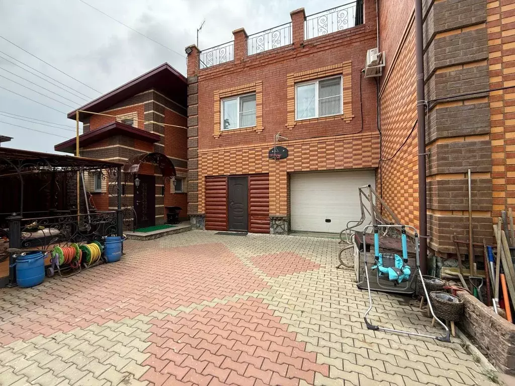 Дом в Сахалинская область, Южно-Сахалинск ул. Имени Б.Н. Егорова, 12 ... - Фото 2