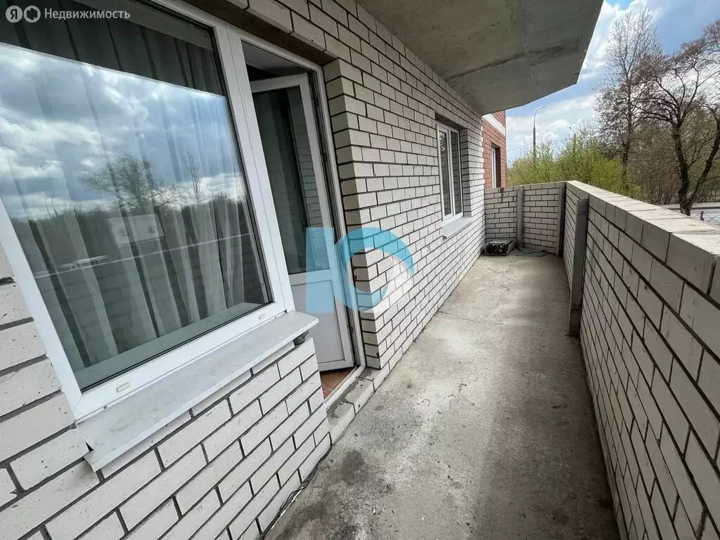 2-комнатная квартира: Брянск, улица Комарова, 57 (62.6 м) - Фото 1