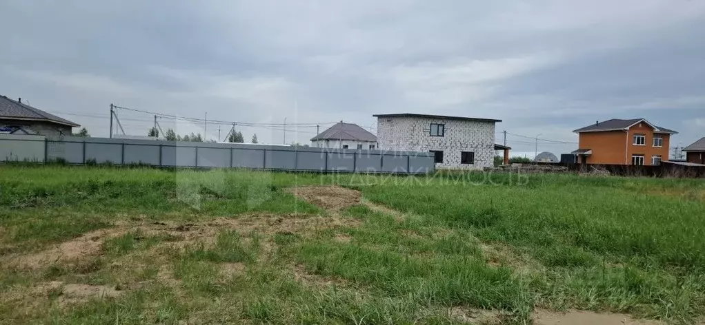 Участок в Тюменская область, Тюмень ул. Родных Людей (9.0 сот.) - Фото 1