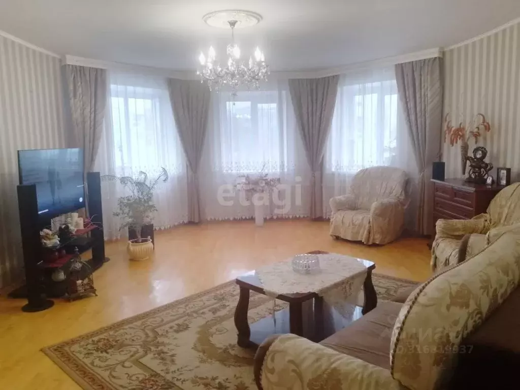 3-к кв. Калужская область, Калуга ул. Фридриха Энгельса, 147 (105.0 м) - Фото 0