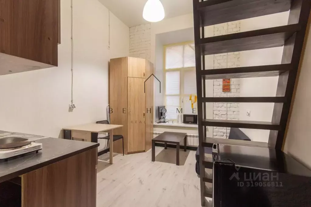 Студия Санкт-Петербург Суворовский просп., 34 (21.0 м) - Фото 0