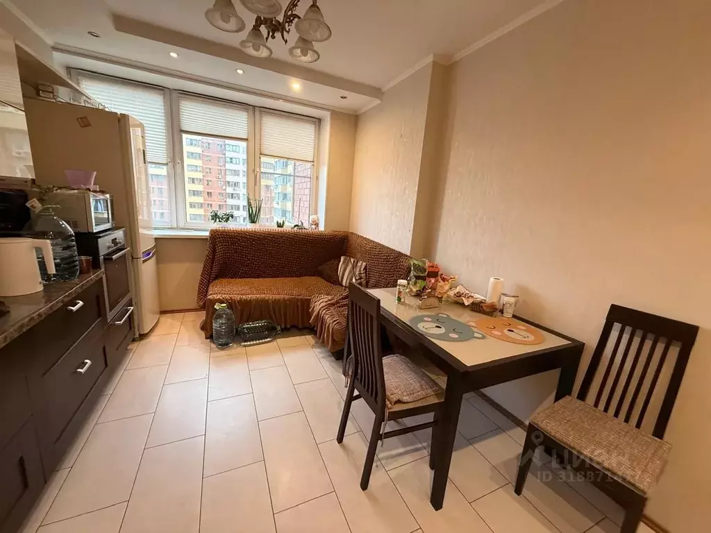 3-к кв. Московская область, Реутов Комсомольская ул., 10к1 (85.0 м) - Фото 1