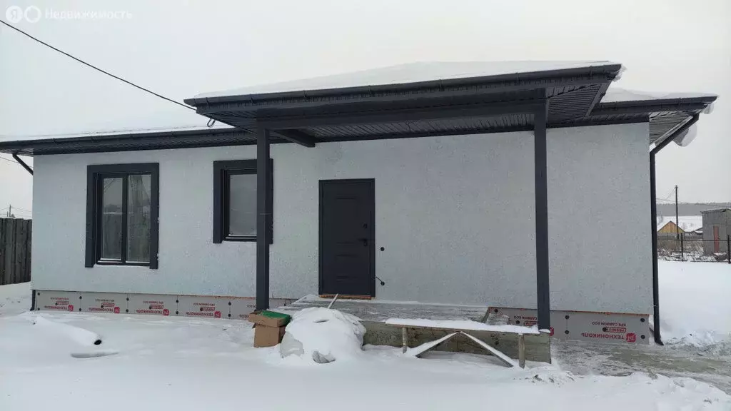 Дом в Свердловская область, Белоярский муниципальный округ, деревня ... - Фото 1