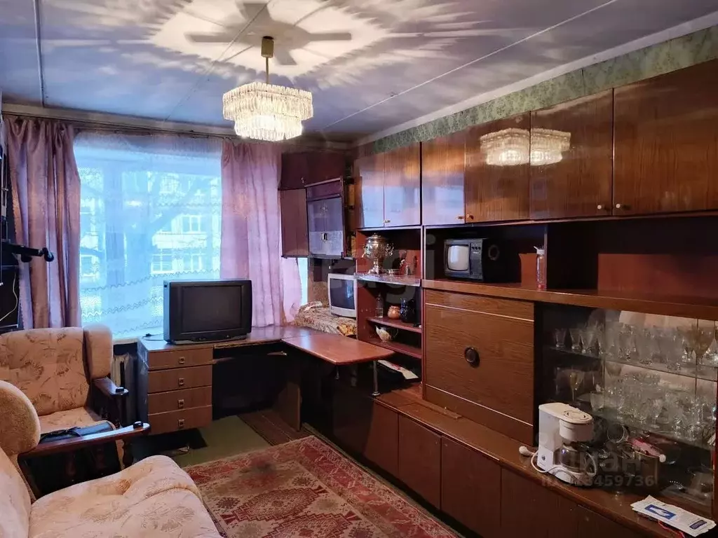 2-к кв. Псковская область, Остров Авиационная ул., 6 (37.8 м) - Фото 1