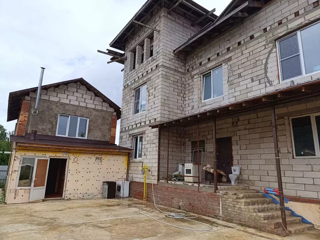 Дом в Калужская область, Совхоз Боровский с/пос, д. Кабицыно ул. ... - Фото 1