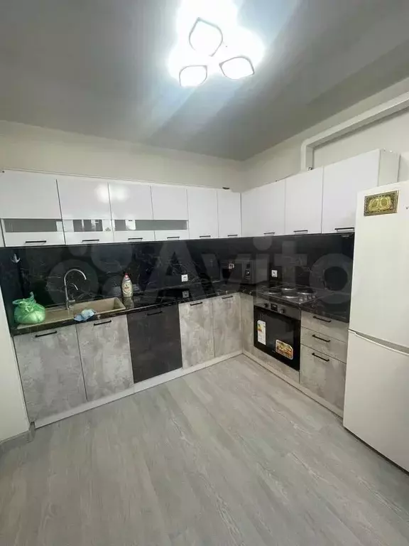 2-к. квартира, 80 м, 3/10 эт. - Фото 0