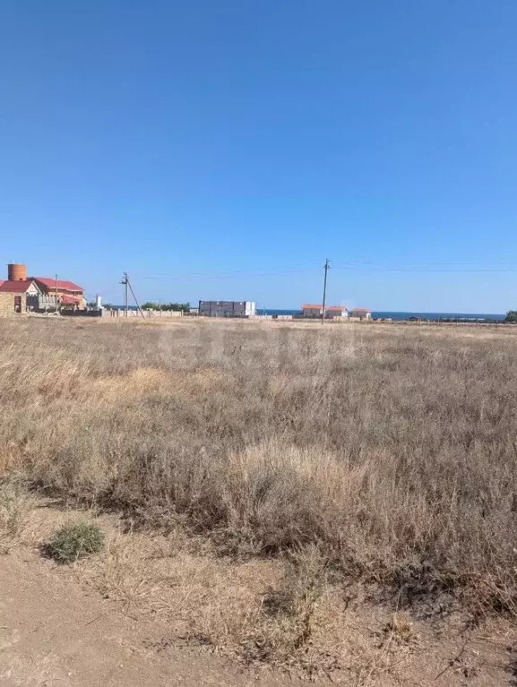 Участок в Крым, Черноморский район, Оленевское с/пос, с. Оленевка, ... - Фото 1
