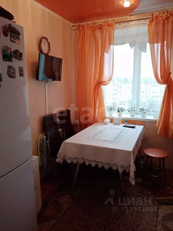 3-к кв. Белгородская область, Шебекино Железнодорожная ул., 26 (58.0 ... - Фото 1