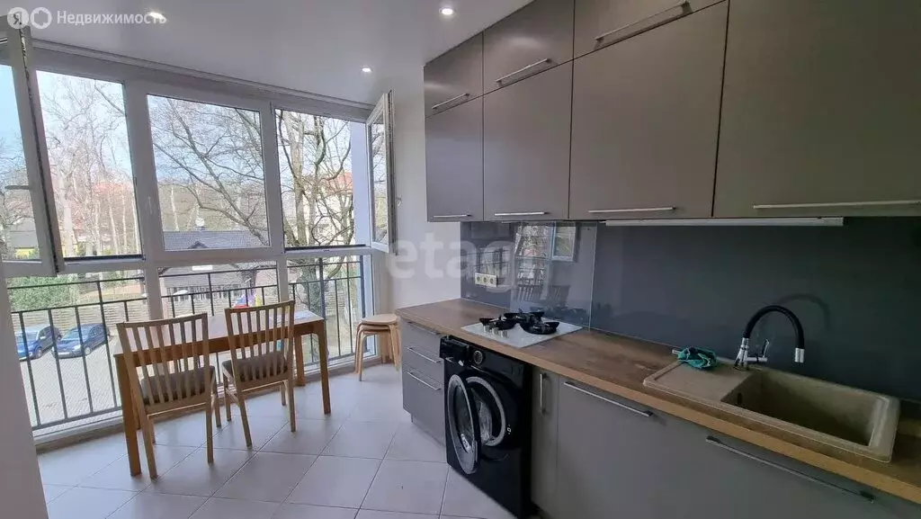 2-комнатная квартира: Светлогорск, улица Токарева, 6А (54 м) - Фото 1